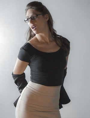 18 year old girl sexys her sisters boyfriend and sends her the selfie as proof